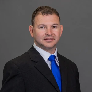 image of agent Aaron Hensley
